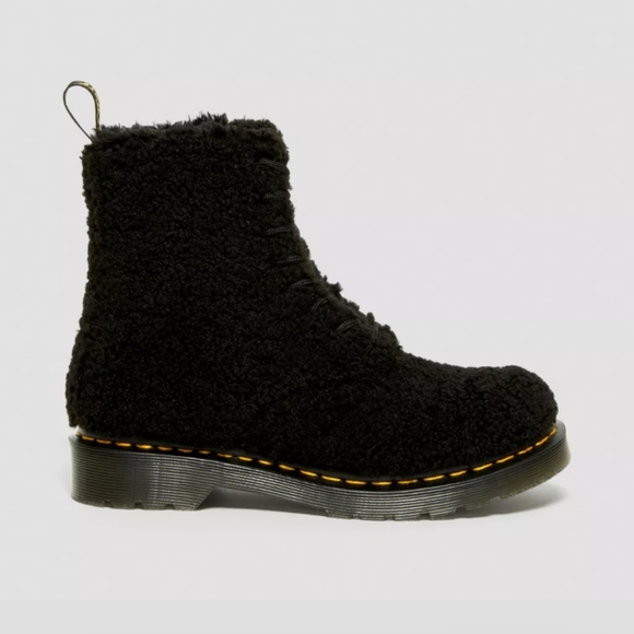 🆕Dr. Martens 1460 Pascal Faux Shearling Boots Teddy Black Lux Borg Women Size 8 - Picture 2 of 9